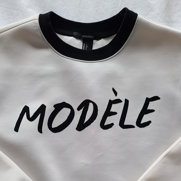 Modèle sweater - Picture 5 of 5